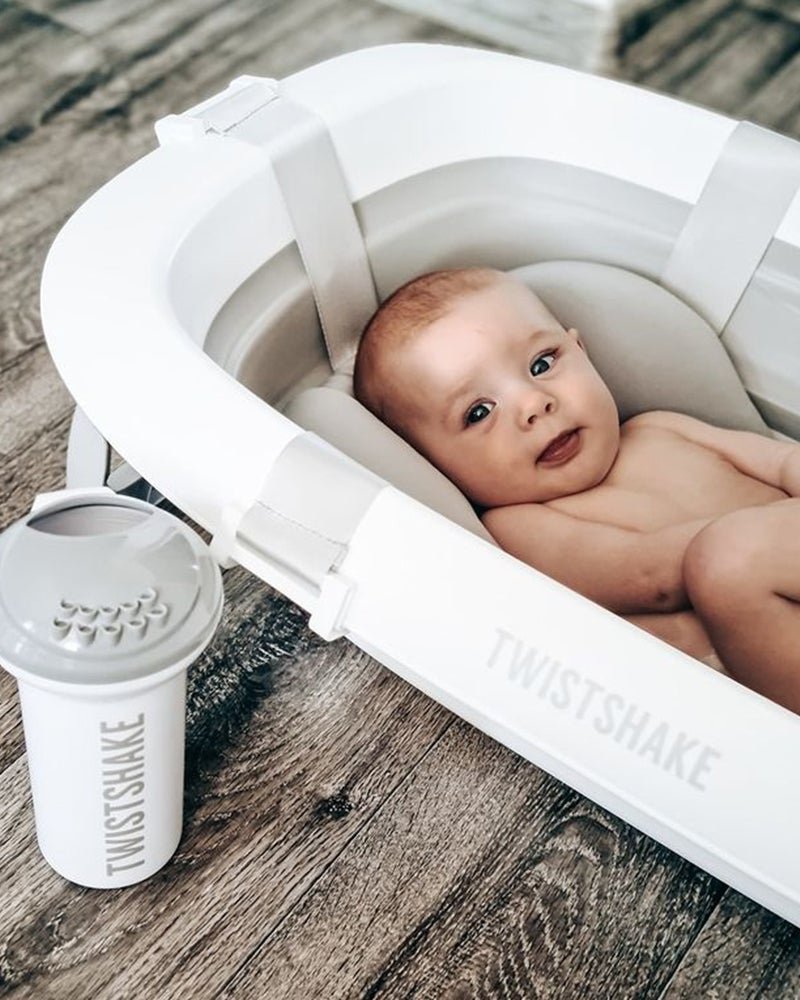 Bebemaman-Twistshake-rince-cheveux-3