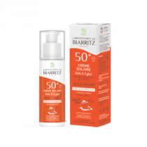 Retrouvez Laboratoires de Biarritz Crème Solaire Bébé & Enfant SPF50+ Certifiée Bio 100ml aux meilleurs prix sur Bebemaman.ma . Livraison partout au Maroc.