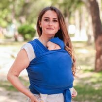 Retrouvez Neko Echarpe de portage Bleu Indigo aux meilleurs prix sur Bebemaman.ma . Livraison à domicile partout au Maroc.