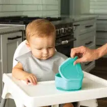 Retrouvez Tiny Twinkle Bol et couvercle à ventouse Silicone Mint aux meilleurs prix sur Bebemaman.ma . Livraison à domicile partout au Maroc.