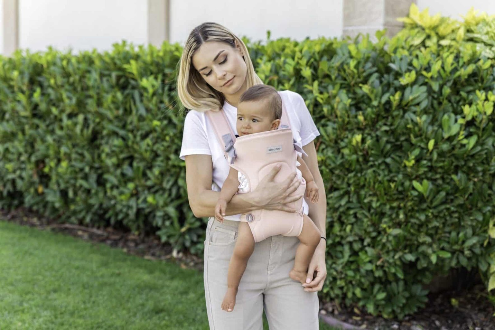 Bebemaman-Kikkaboo-Porte-BébéDeluxeCarrier_Myra-3