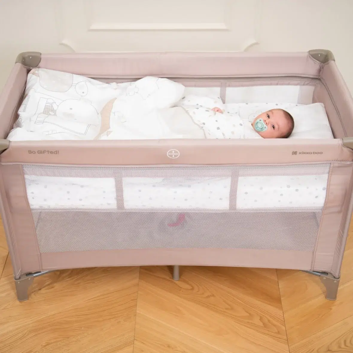 Bebemaman Kikkaboo Lit parapluie So Gifted Beige 1 niveau 1