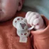 Retrouvez Tommee Tippee Lot de 2 sucettes Fun friends orthodontic 6-18m Mixte aux meilleurs prix sur Bebemaman.ma . Livraison à domicile partout au Maroc. Paiement à la livraison.