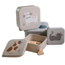 Retrouvez Kikkaboo Set de 4 Boîtes à Lunch Kitty Cat Grey aux meilleurs prix sur Bebemaman.ma . Livraison à domicile partout au Maroc. Paiement à la livraison.